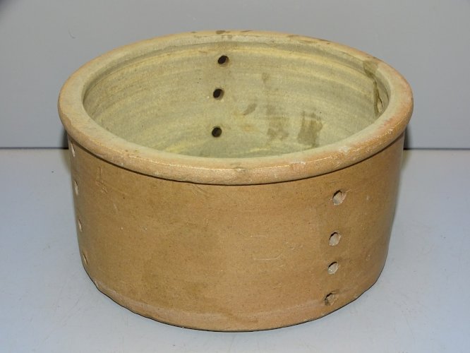 -ANCIENNE FAISSELLE EN GRES Marqué 4  EGOUTTOIR A FROMAGE ANCIEN DECO CUISINE  D