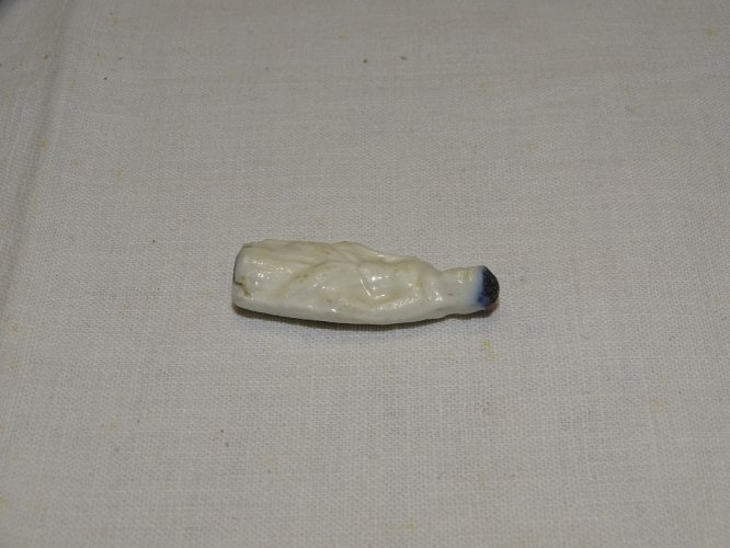 -ANCIENNE FEVE 1ERE EPOQUE REINE  BLEU SUR LES CHEVEUX COLLECTION VITRINE