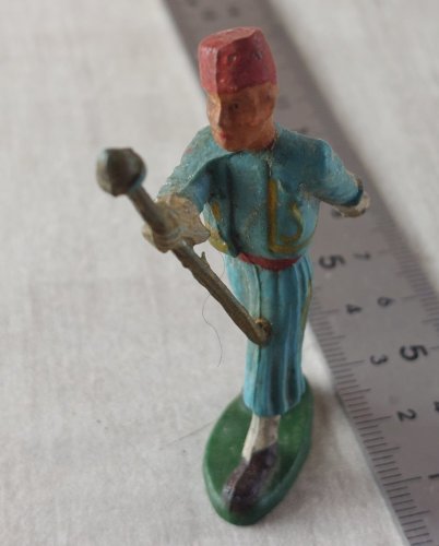 Ancienne figurine, en plastique peint, Nouba algérienne défilé, Starlux, 1ère ^