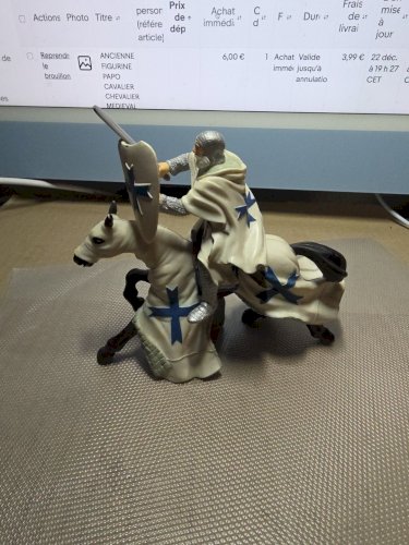 ANCIENNE FIGURINE PAPO CAVALIER CHEVALIER Croisé  MEDIEVAL