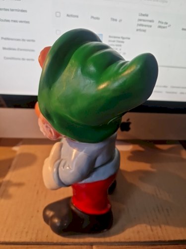 Ancienne figurine pouet Disney Ledra  NAIN JOYEUX  , A LELEPHANT . 23 CM