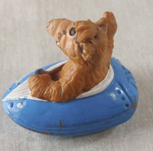 Ancienne figurine PVC Alf dans bateau, Bully ^
