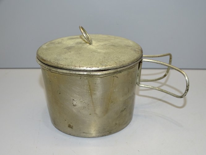 -ANCIENNE GAMELLE  MILITARIA AVEC RECHAUD CAMPING COLLECTION DECO VITRINE   D