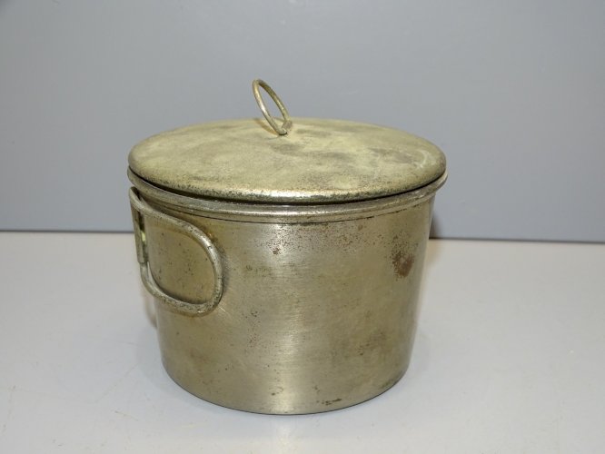 -ANCIENNE GAMELLE  MILITARIA AVEC RECHAUD CAMPING COLLECTION DECO VITRINE   D