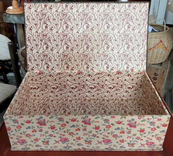 Ancienne Grande Boite à couture ouvrage Tissu Fleuri Vintage flowered fabric box
