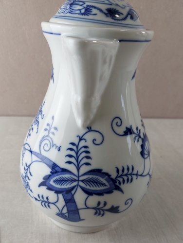 Ancienne grande cafetière, décor Blue Onion / porcelaine Tchécoslovaquie / Czech