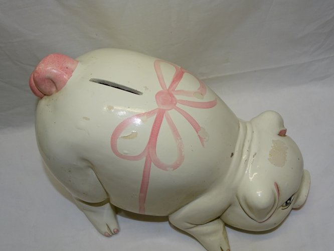 -ANCIENNE GROSSE TIRELIRE COCHON BLANC/ ROSE CERAMIQUE PEINTE VINTAGE VITRINE  D