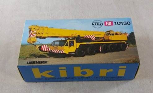 Old Liebherr telescopic crane, Kibri 10130, in HO scale
