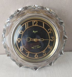 Ancienne horloge / montre de table, Majak USSR, cristal, art deco ^