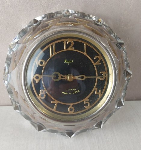 Ancienne horloge / montre de table, Majak USSR, cristal, art deco ^