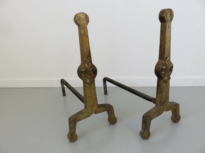 ANCIENNE IMPOSANTE PAIRE DE CHENETS  FLEUR DE LYS  EN BRONZE DORE 