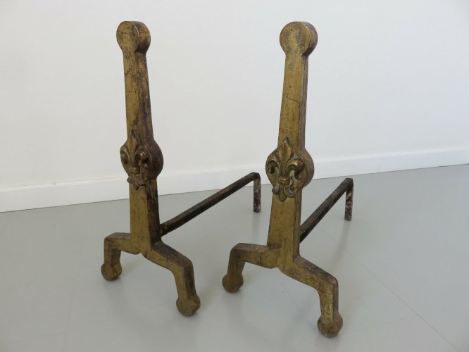 ANCIENNE IMPOSANTE PAIRE DE CHENETS  FLEUR DE LYS  EN BRONZE DORE 