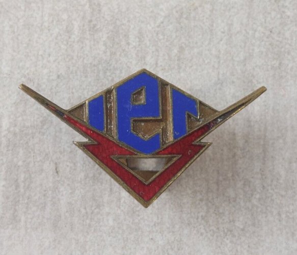 Ancienne insigne / boutonnière émaillée, IER, à identifier ^