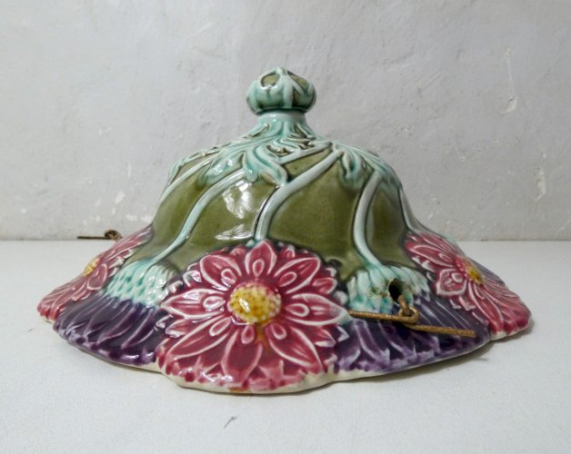 ancienne jardinière flottante barbotine suspendue