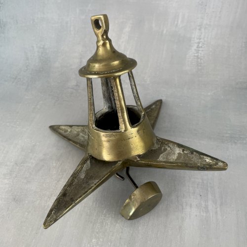 Ancienne lampe à huile à suspendre bronze ou laiton forme étoile 4 becs