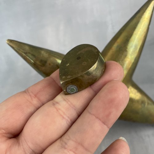 Ancienne lampe à huile à suspendre bronze ou laiton forme étoile 4 becs