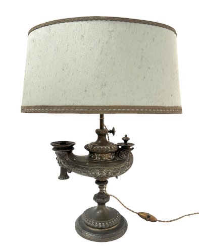Ancienne lampe a huile mise a l'électricité XIX siècle