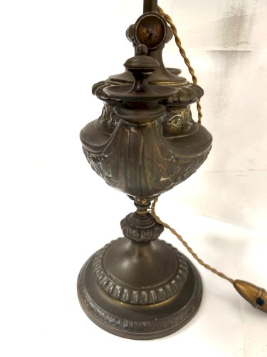 Ancienne lampe a huile mise a l'électricité XIX siècle