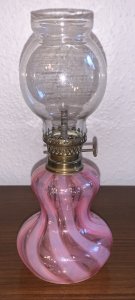Ancienne lampe à pétrole 1900's en verre de Murano berlingot