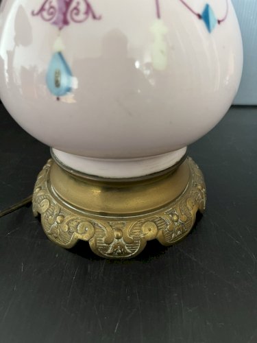 Ancienne lampe à pétrole  Electrifiee éclairage porcelaine bronze Luminaire