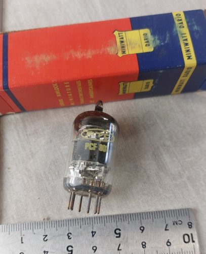 Ancienne lampe / ampoule, tubes radio, Miniwatt Dario, PCF 801