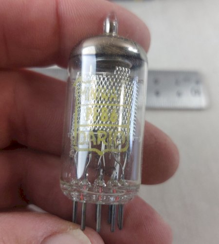 Ancienne lampe / ampoule, tubes radio, Miniwatt Dario, PF 86