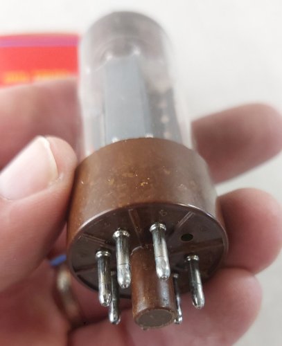 Ancienne lampe / ampoule, tubes radio, Miniwatt Dario, PL 36