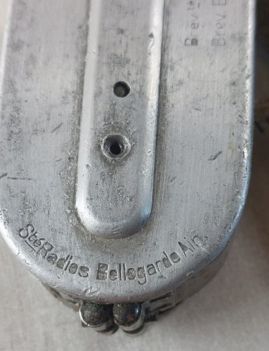 Ancienne lampe de poche dynamo, Lucifer