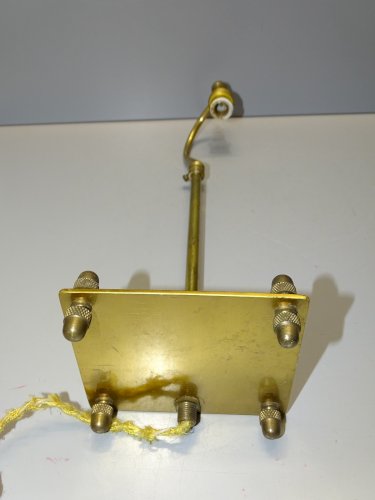 -ANCIENNE LAMPE LAITON PIEDS GLANDS SUPPORT STATUETTE POUR MISE EN VALEUR  D