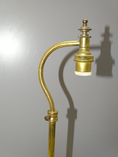 -ANCIENNE LAMPE LAITON PIEDS GLANDS SUPPORT STATUETTE POUR MISE EN VALEUR  D