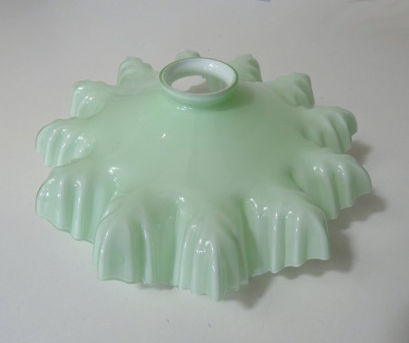 ancienne lampe suspension verre opaline lustre abat jour vintage vert mint