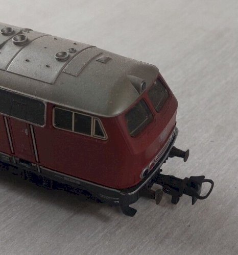 Ancienne locomotive diesel 216 025-7, DB Märklin, en HO
