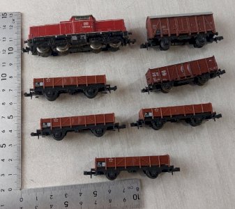 Old DB Diesel locomotive V 100 1026 + 6 freight cars, Lima, in N scale