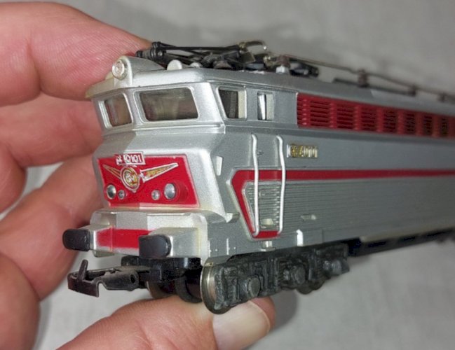 Ancienne locomotive électrique, SNCF CC 40101, Gégé, en HO