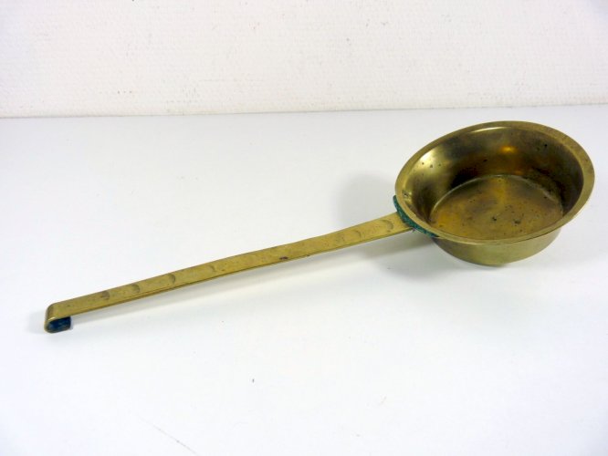 Ancienne louche à eau en cuivre XVIII°