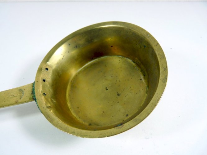 Ancienne louche à eau en cuivre XVIII°