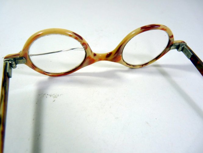 Ancienne lunettes XIX° monture écaille