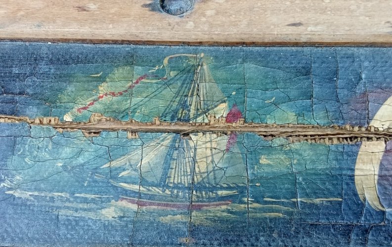 Ancienne Malle Bombé Rangement Vintage Captain B White Bateau