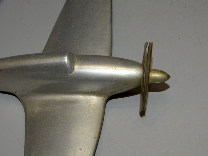 -ANCIENNE MAQUETTE ALU AVION SPITFIRE avec PIED JUS  GRENIER POUR LAMPE/AUTRE  D