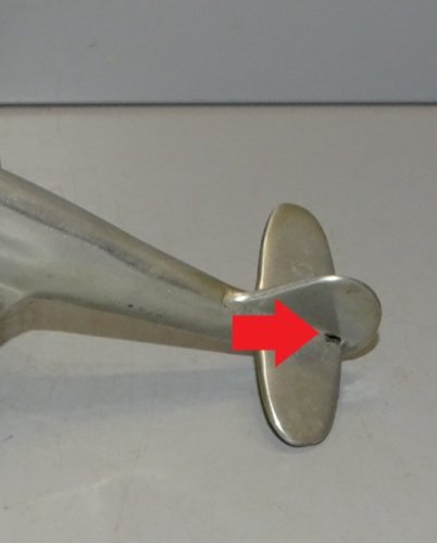 -ANCIENNE MAQUETTE ALU AVION SPITFIRE avec PIED JUS  GRENIER POUR LAMPE/AUTRE  D