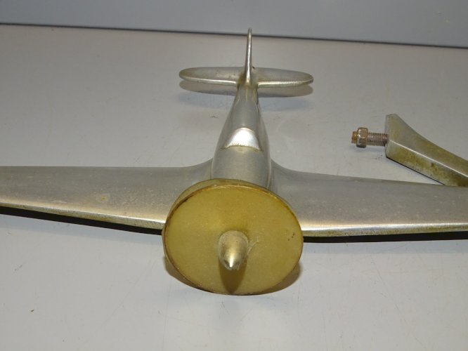 -ANCIENNE MAQUETTE ALU AVION SPITFIRE avec PIED JUS  GRENIER POUR LAMPE/AUTRE  D