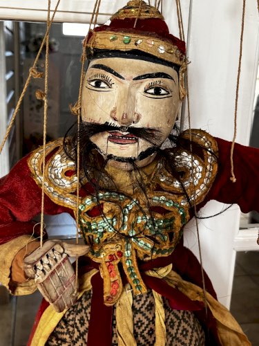 ANCIENNE  MARIONNETTE A FILS BIRMANE  XXe SIECLE     ANNEE 1910 