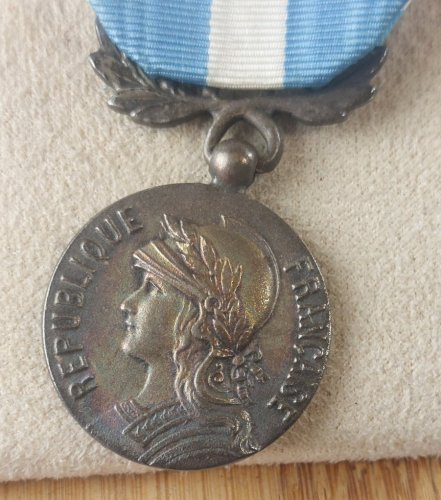 Ancienne médaille coloniale, barrette Algérie ^