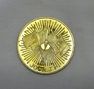 -ANCIENNE MEDAILLE de TABLE 50e ANNIVERSAIRE 1944/1994 JOUR J COLLECTION   D