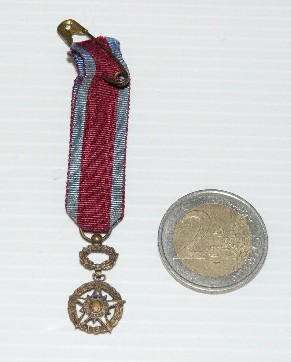 ANCIENNE MÉDAILLE MIRACULEUSE PENDENTIF OR MASSIF VIERGE 1830 PLIQUE à