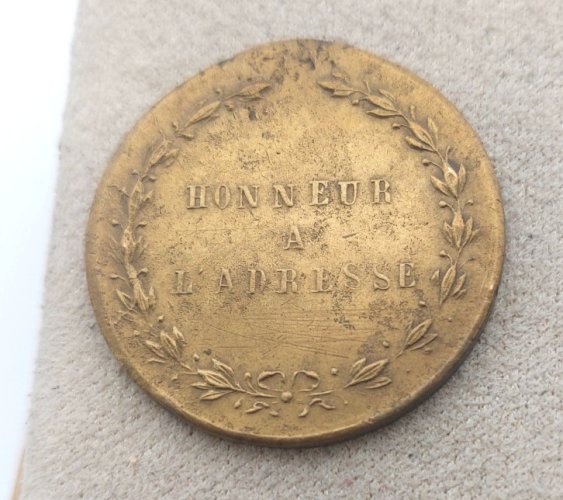 Ancienne médaille / jeton de forain, honneur à l'adresse ^