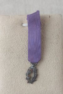 Ancienne médaille miniature, chevalier de lordre des palmes académiques, argent ^