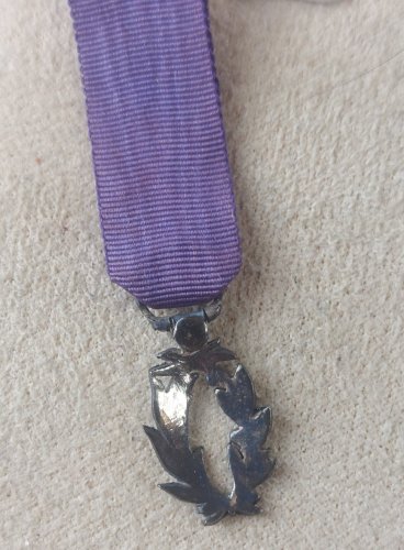 Ancienne médaille miniature, chevalier de lordre des palmes académiques, argent ^
