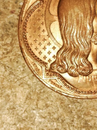 ancienne medaille religieuse signée representant Jesus et marie en etat correct