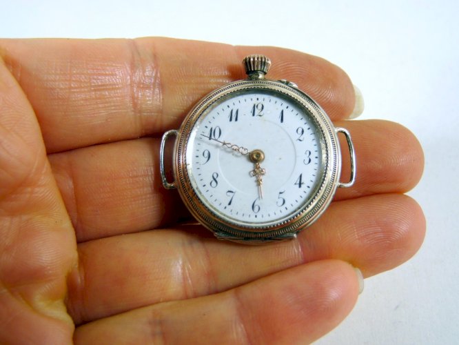 Ancienne montre à bracelet argent massif & or gravé & guilloché 10 rubis poinçon